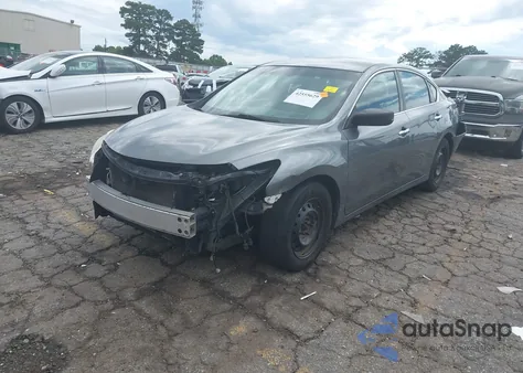 2015 Nissan Altima 2.5 S из США, поврежденный, VIN 1N4AL3AP4FN383189